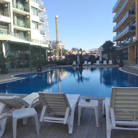 2 Gallery With Poolview 公寓 *